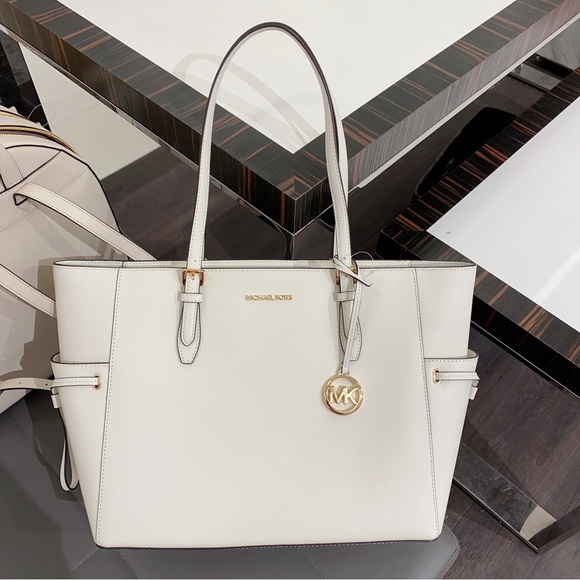 Michael Kors Handbags - Michael Kors Gilly Jet Set Travel Large Drawstring Top Zip Tote